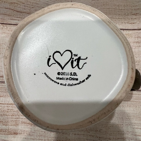 "I Love It"  Handsome Ivory Ceramic Birds Embossed Coffee Tea Cup Mug - Picture 5 of 5